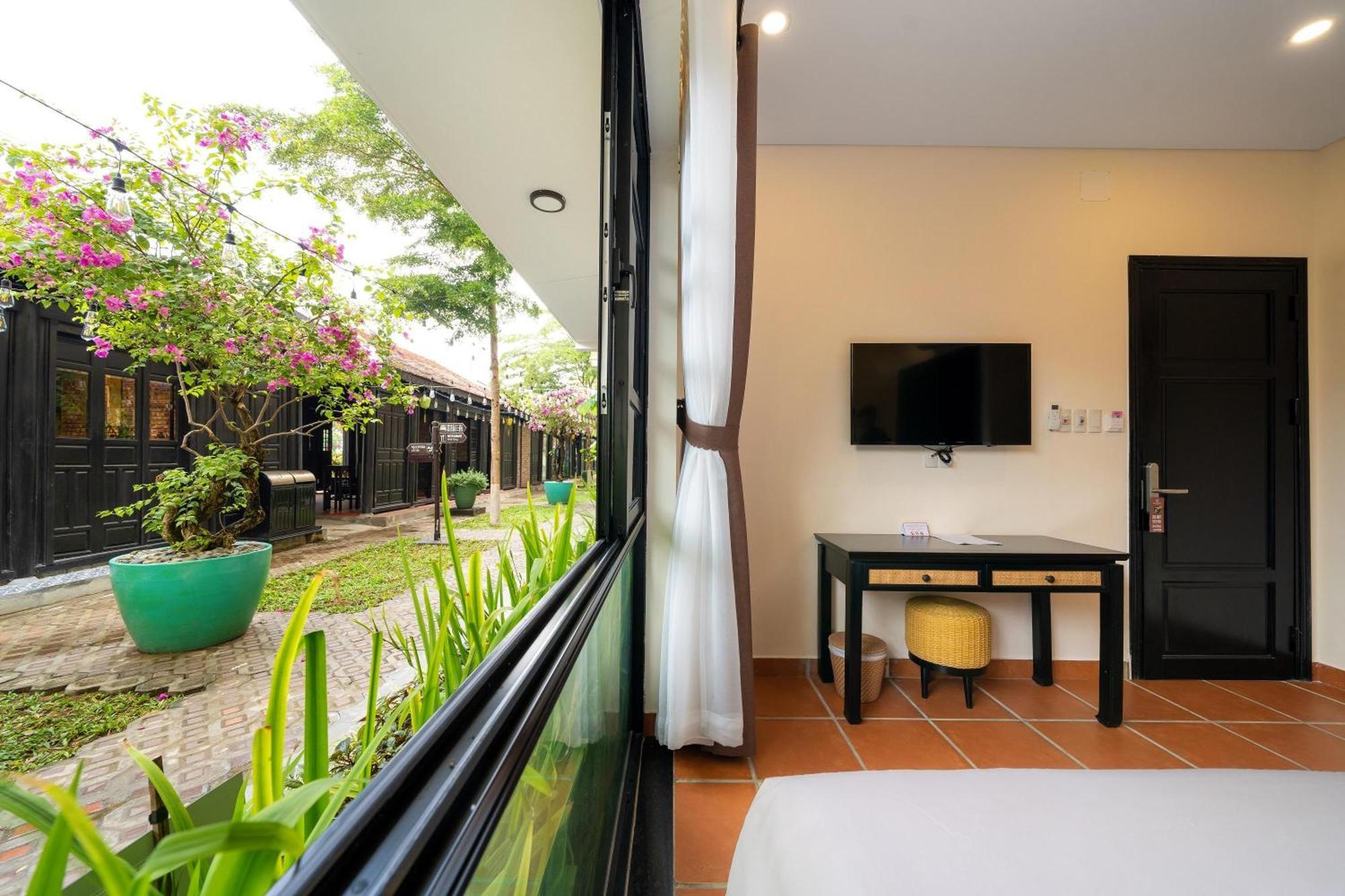 Hoi An Hometown And Resort An Ban Exterior photo